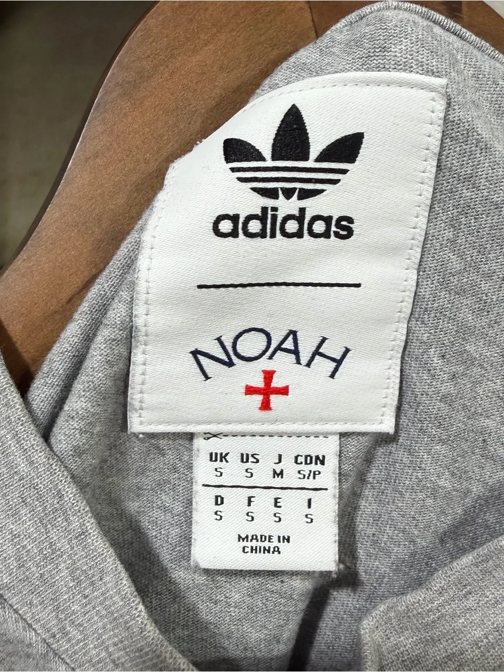 Adidas x NOAH Shell Top Graphic Running T-Shirt Size Small